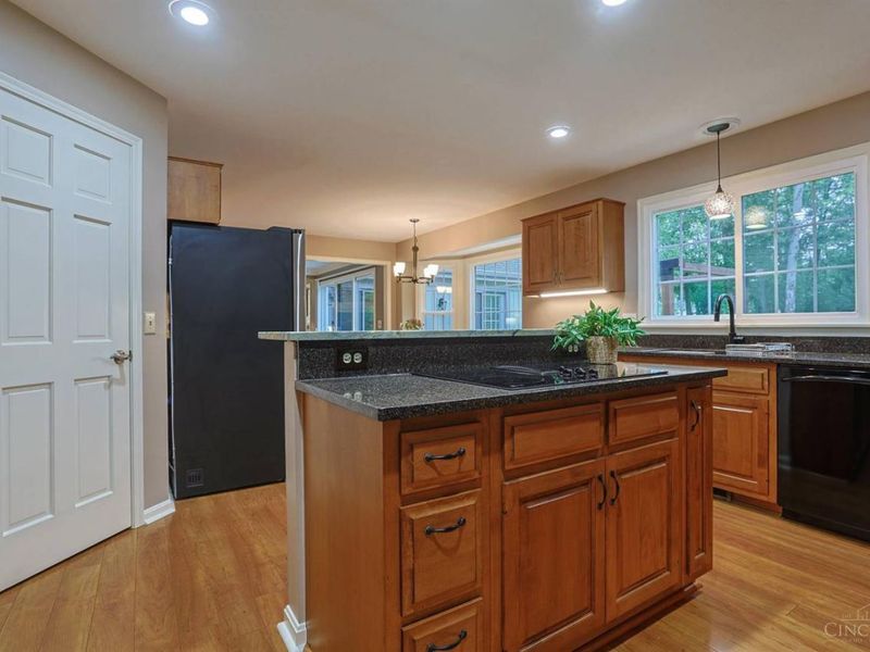 7712 Coldstream Woods Drive, Anderson Township, OH 45255 Photo 18