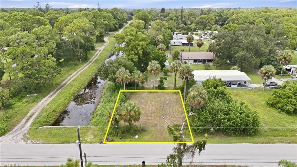 7680 Marx Dr, North Fort Myers, FL 33917 Photo