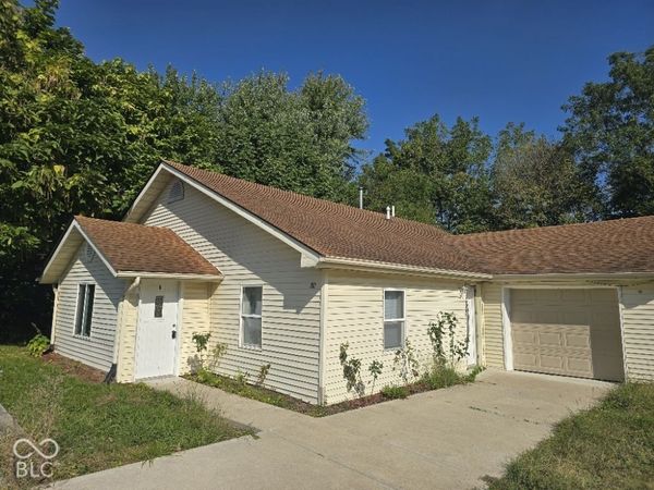 706 7th Street , Shelbyville, IN 46176