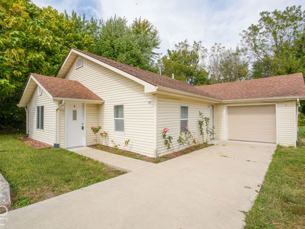 706 7th Street , Shelbyville, IN 46176