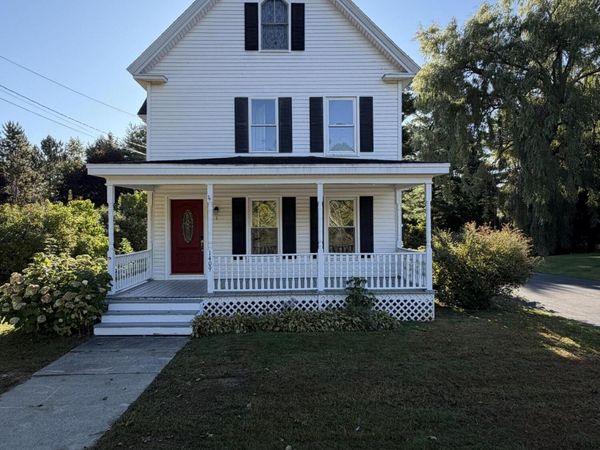 1409 State Street , Veazie, ME 04401