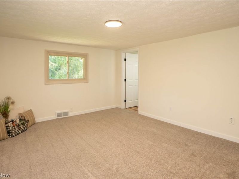 615 Summit Street SE, North Canton, OH 44720 Photo 17