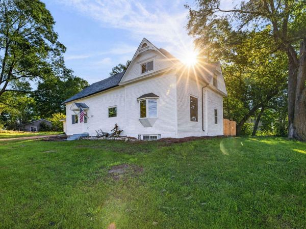 212 E 2nd Street, Trufant, MI 49347