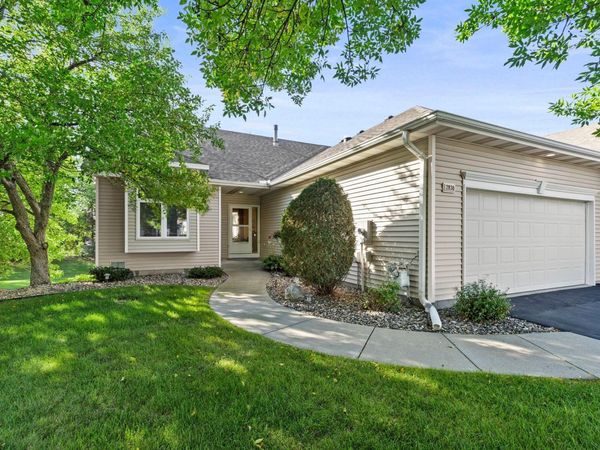 2830 Boulder Drive, Burnsville, MN 55337