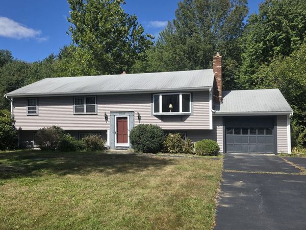 549 East Washington Street, Hanson, MA 02341