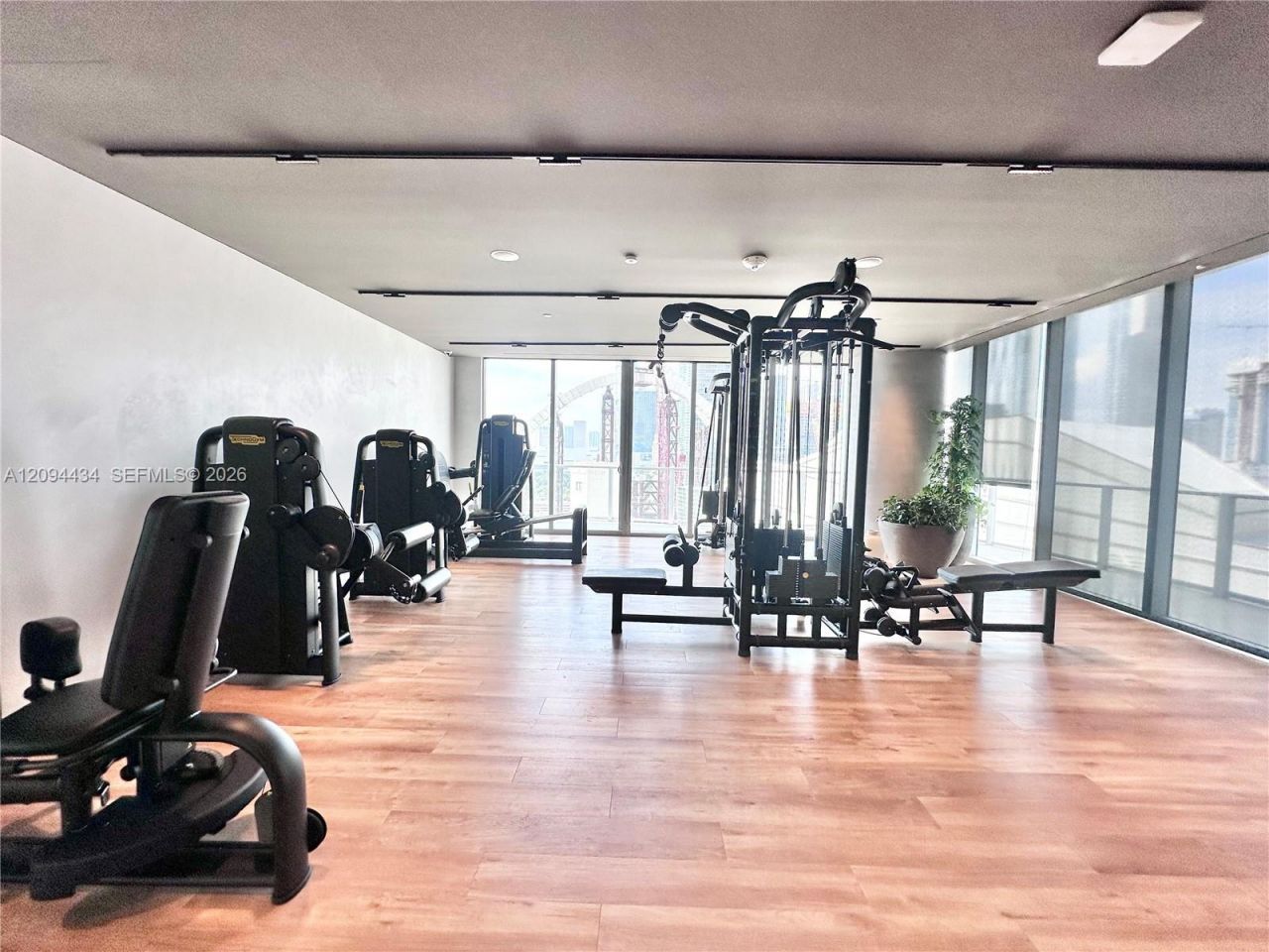 1400 Biscayne Blvd , Unit 402, Miami, FL 33132 Photo