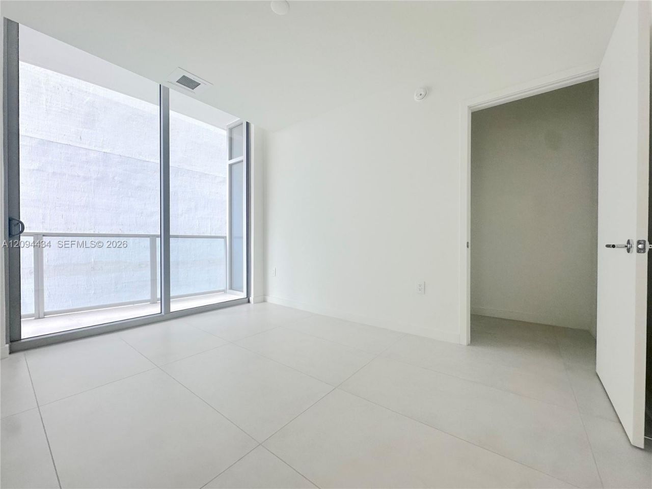 1400 Biscayne Blvd , Unit 402, Miami, FL 33132 Photo