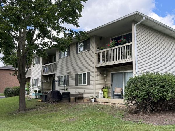 716 Elm Street , Unit 716, Algonquin, IL 60102