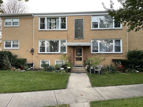 5712 W Higgins Avenue, Unit Garden, Chicago, IL 60630