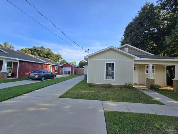 2617 W Leonard St, Pensacola, FL 32505