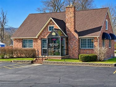 7166 Boston State Road , Hamburg, NY 14075