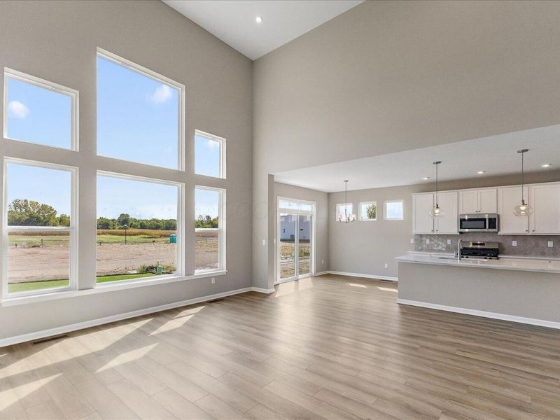 402 W Spielberg Circle, Springfield, OH 45505 Photo 7