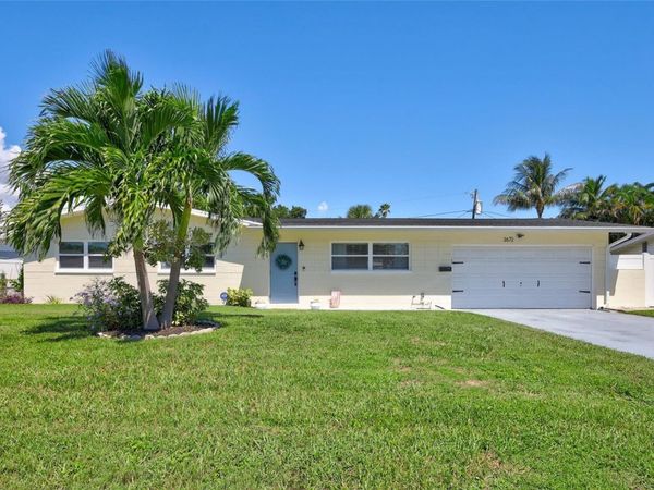 3672 SEAROBIN DRIVE SE, ST PETERSBURG, FL 33705
