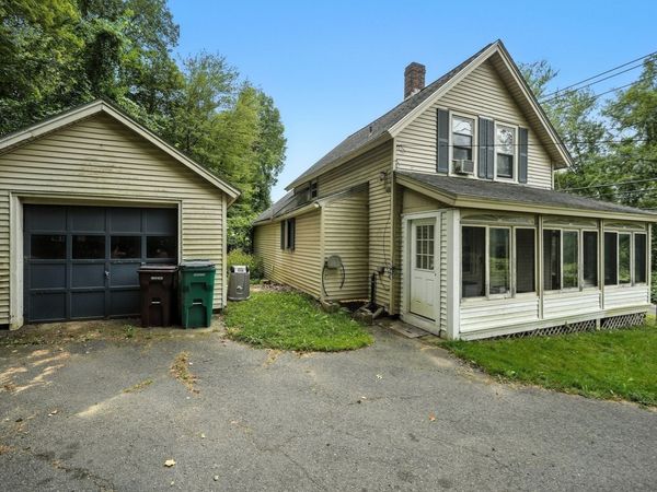 734 Greenfield Rd, Deerfield, MA 01342