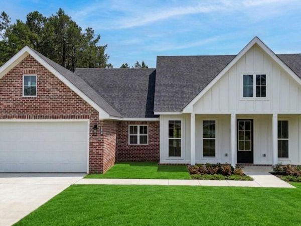 119 Clear Lake Road, Perkinston, MS 39573