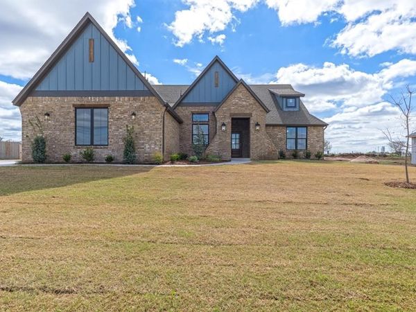 19481 Cashion Lakes Drive, Cashion, OK 73016