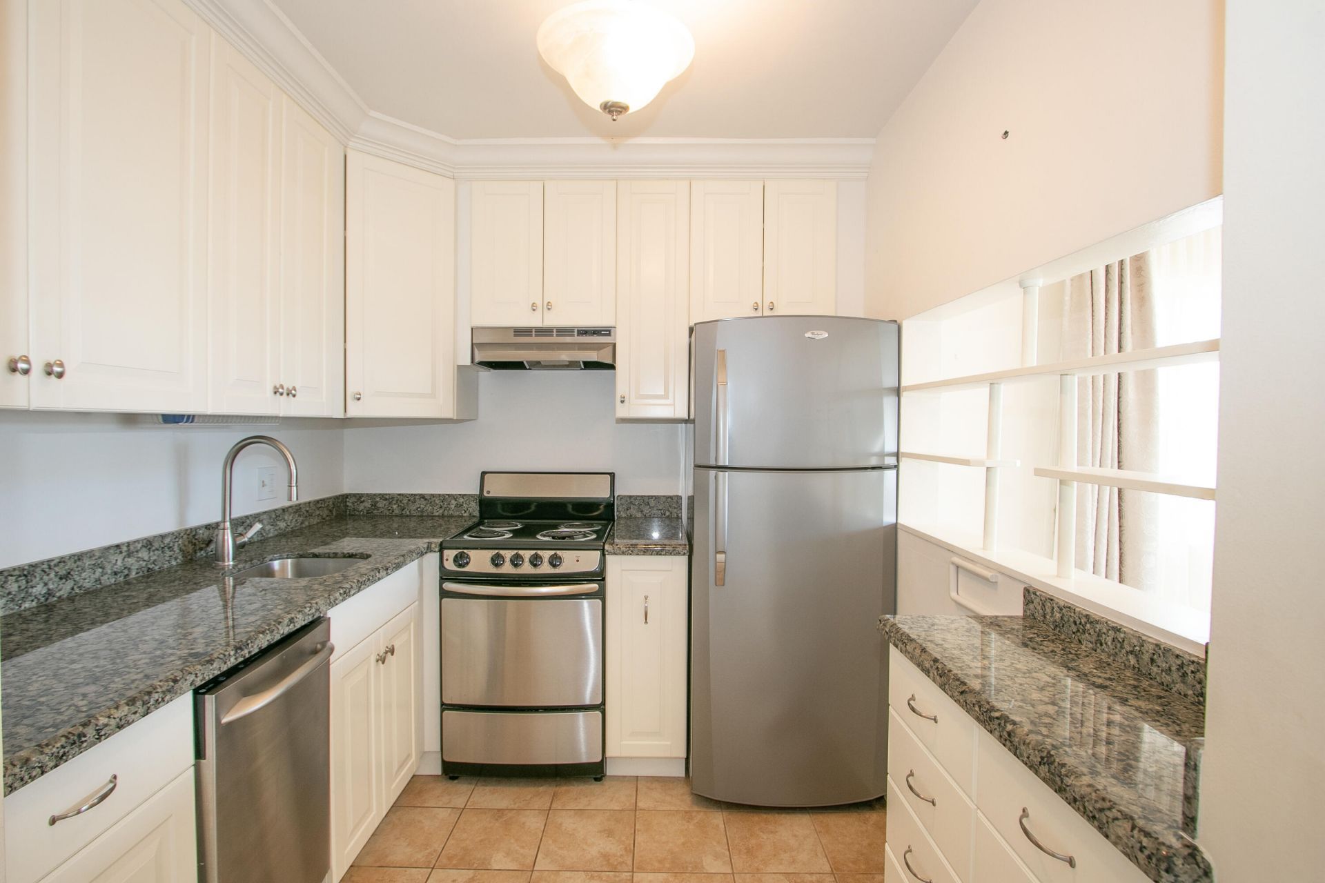 3240 Lake Osborne Drive, Unit 208, Lake Worth Beach, FL 33461 Photo