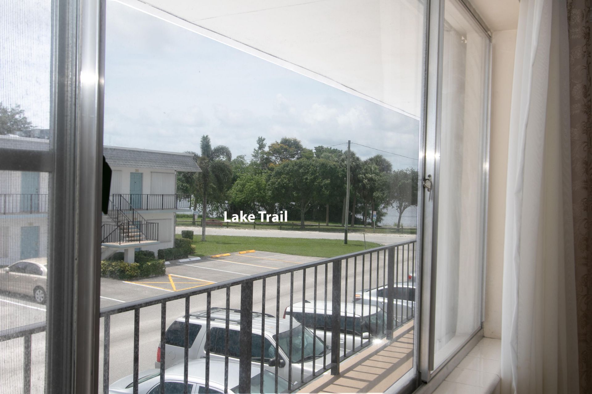 3240 Lake Osborne Drive, Unit 208, Lake Worth Beach, FL 33461 Photo