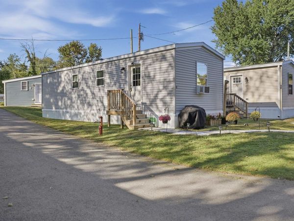 1338 Woodbury Avenue, Unit 10, Portsmouth, NH 03801