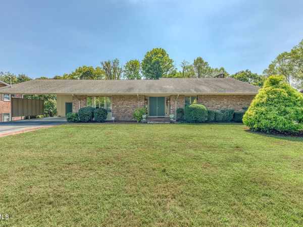 817 Beechwood Drive, Kingsport, TN 37663