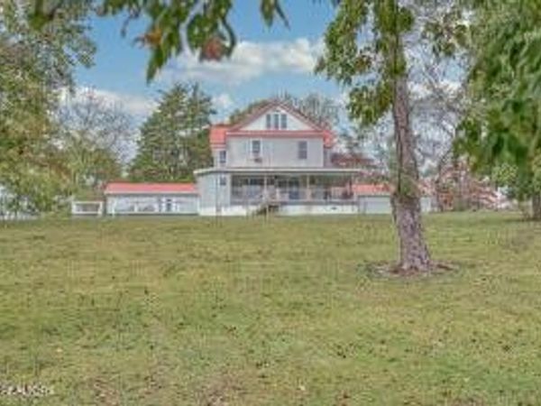 141 Leslie Drive , Harriman, TN 37748