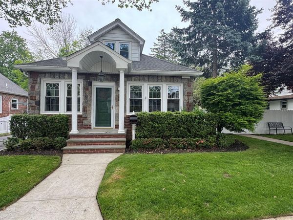 1905 Bryant Place , Baldwin, NY 11510