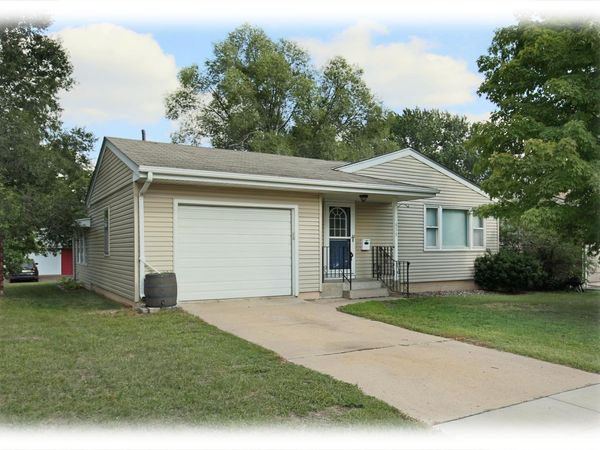 616 3rd Avenue NE, Osseo, MN 55369