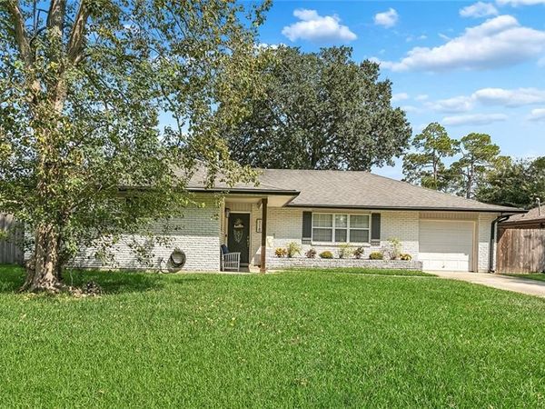 118 MATTHEWS Drive , Slidell, LA 70458