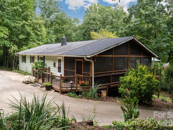 101 Guffey Mountain Road , Fairview, NC 28730
