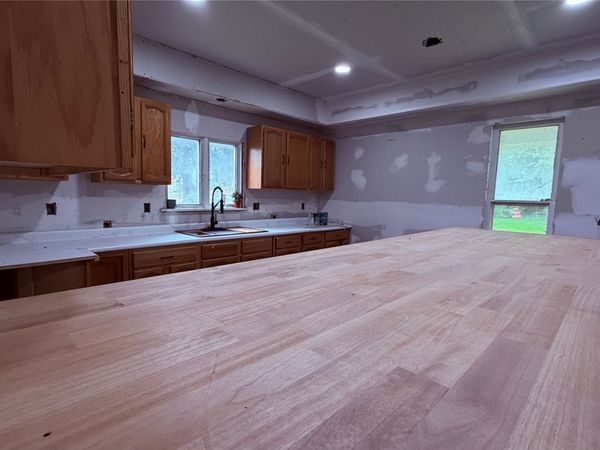206 N Main Street, Yale, IA 50277
