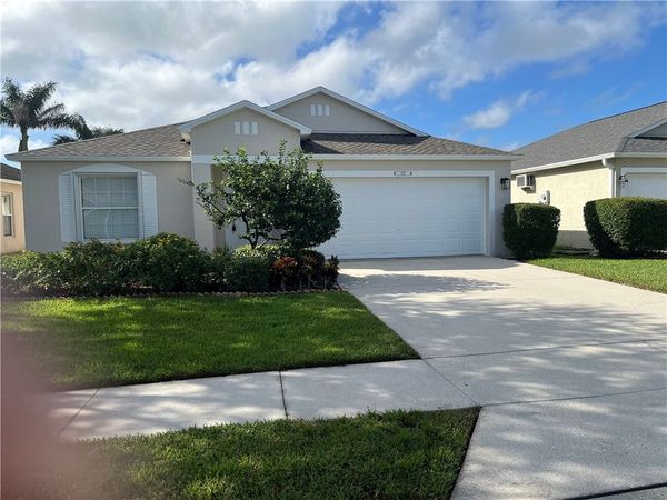 876 Greenleaf Circle, Vero Beach, FL 32960