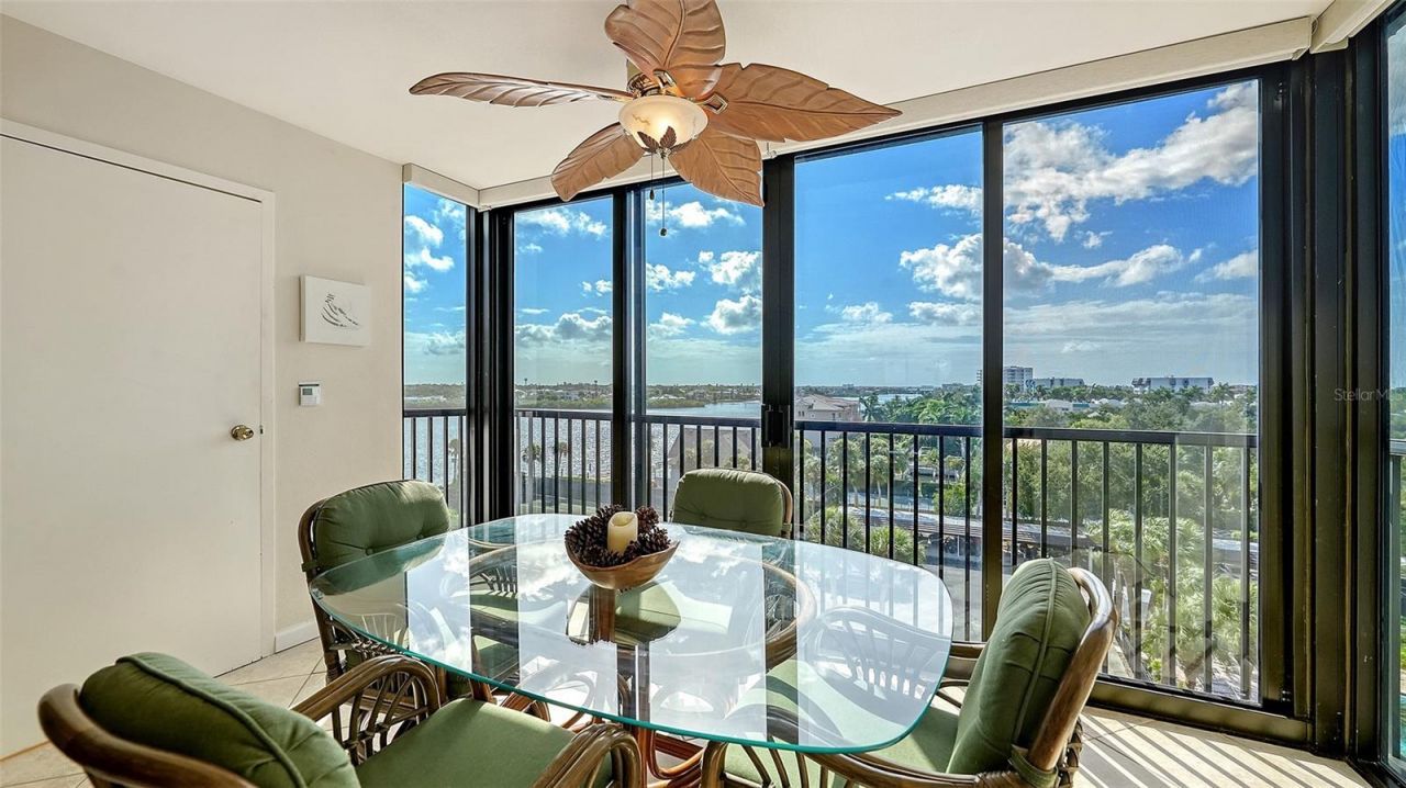 5855 Midnight Pass Road, Unit 605, Sarasota, FL 34242 Photo