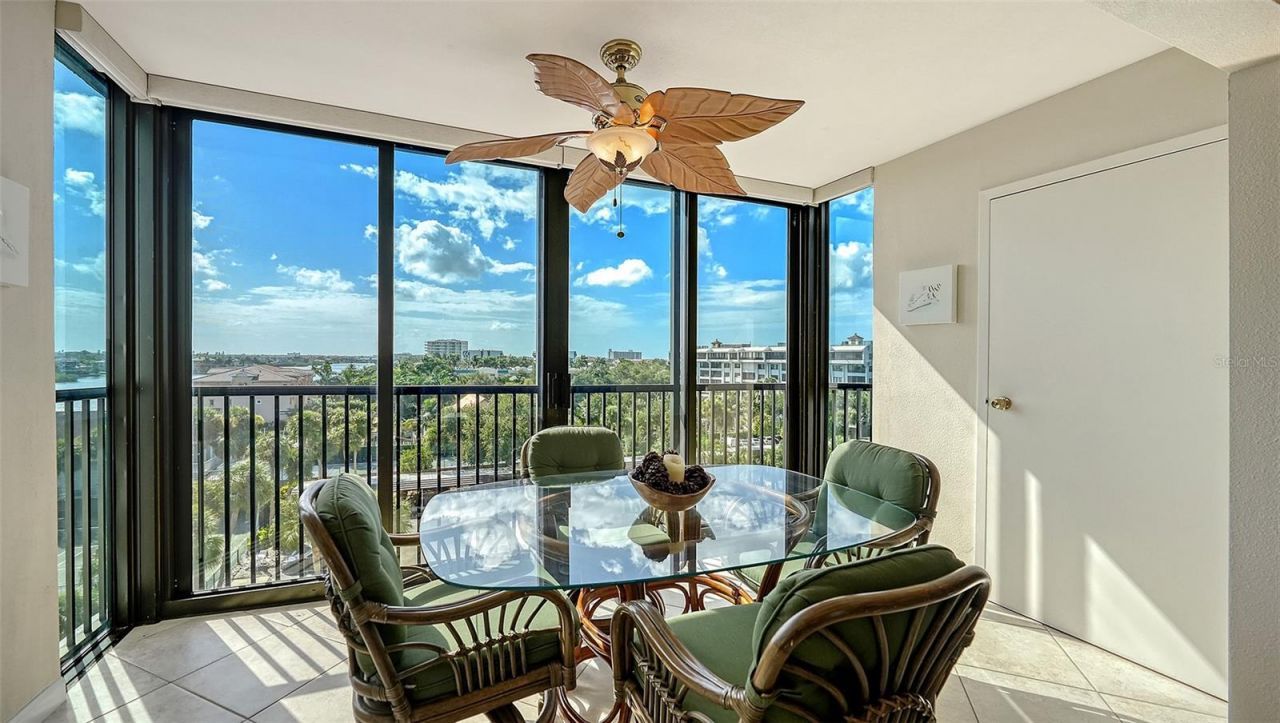 5855 Midnight Pass Road, Unit 605, Sarasota, FL 34242 Photo