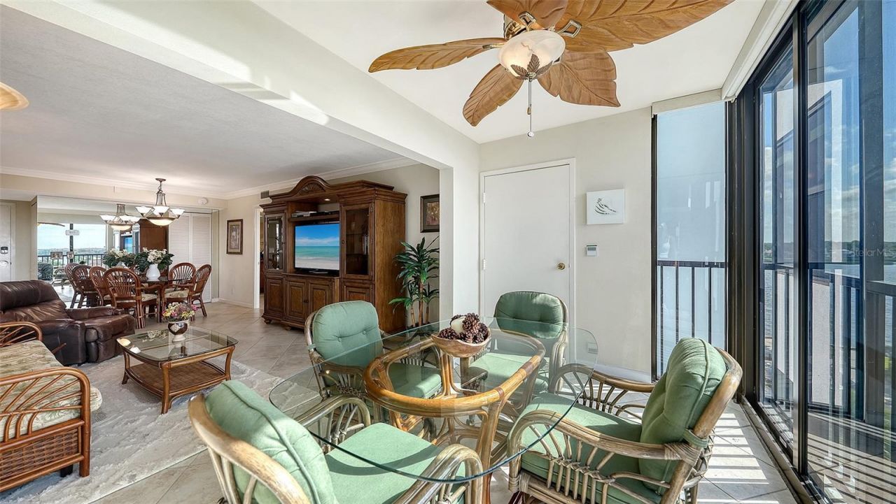 5855 Midnight Pass Road, Unit 605, Sarasota, FL 34242 Photo