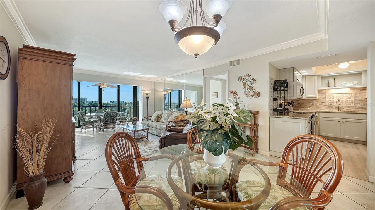 5855 Midnight Pass Road, Unit 605, Sarasota, FL 34242 Photo