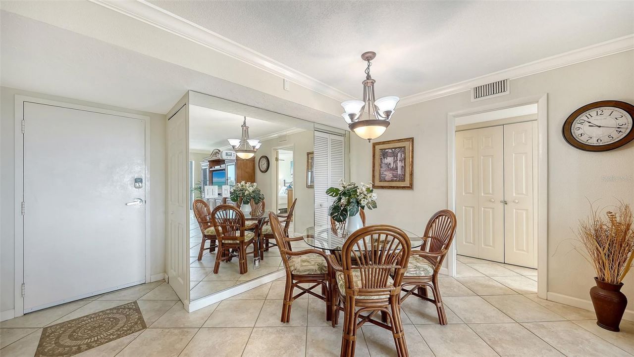 5855 Midnight Pass Road, Unit 605, Sarasota, FL 34242 Photo