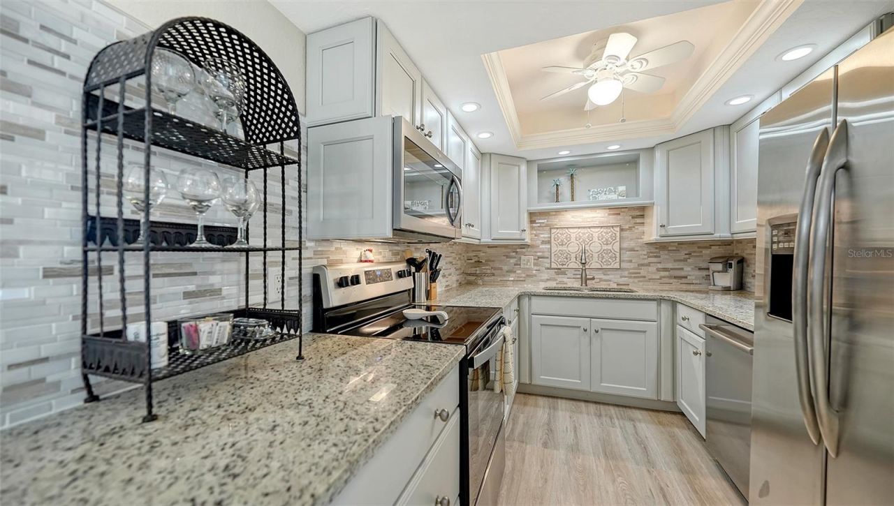 5855 Midnight Pass Road, Unit 605, Sarasota, FL 34242 Photo