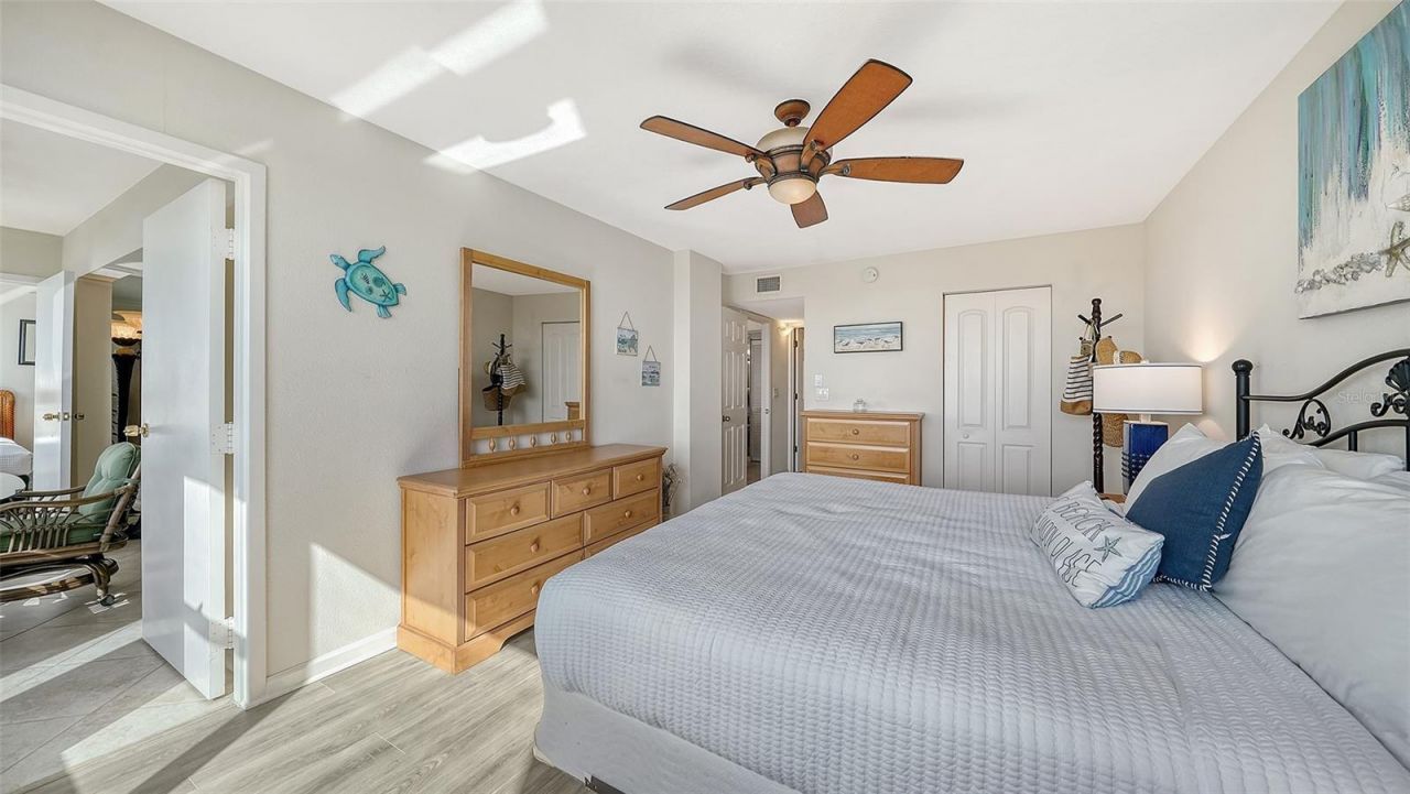 5855 Midnight Pass Road, Unit 605, Sarasota, FL 34242 Photo