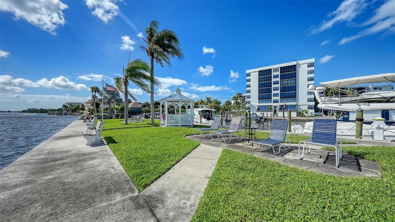 5855 Midnight Pass Road, Unit 605, Sarasota, FL 34242 Photo