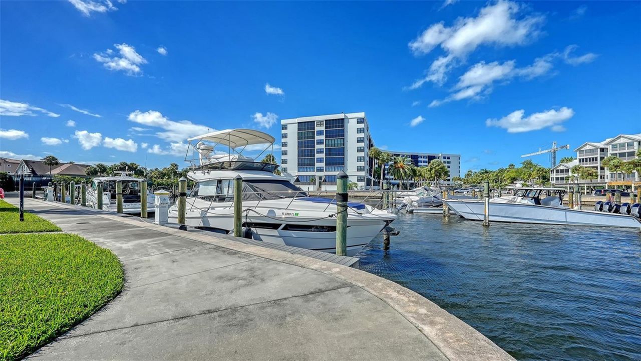 5855 Midnight Pass Road, Unit 605, Sarasota, FL 34242 Photo