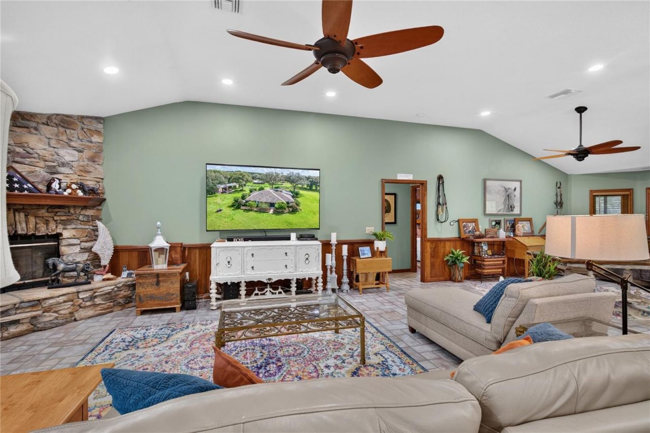 38224 Journey Lane, Lady Lake, FL 32159 Photo