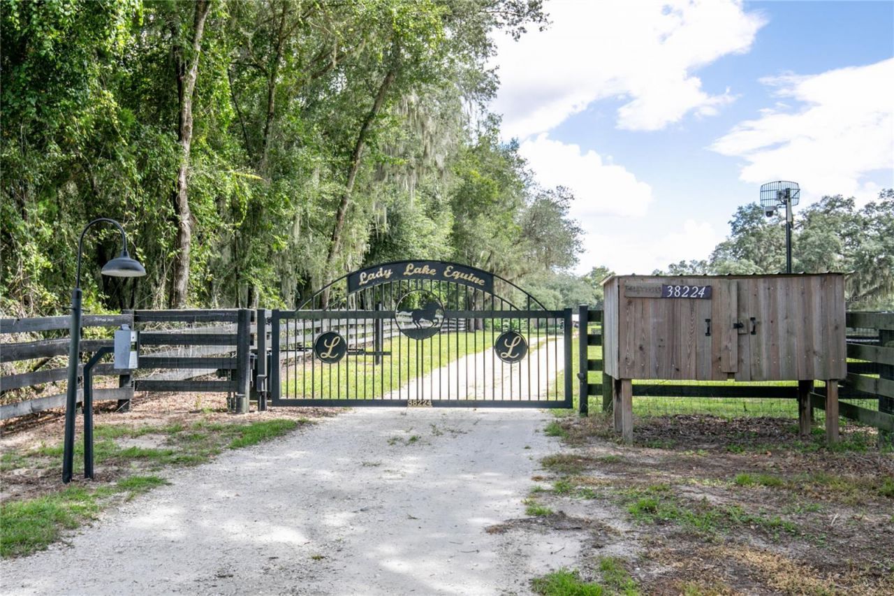 38224 Journey Lane, Lady Lake, FL 32159 Photo
