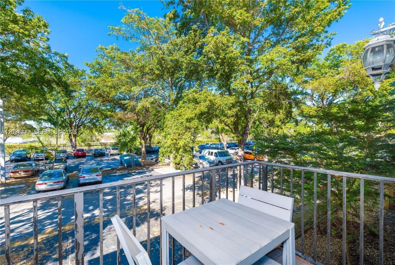 8500 SW 109th Ave, Unit 6-221, Miami, FL 33173 Photo