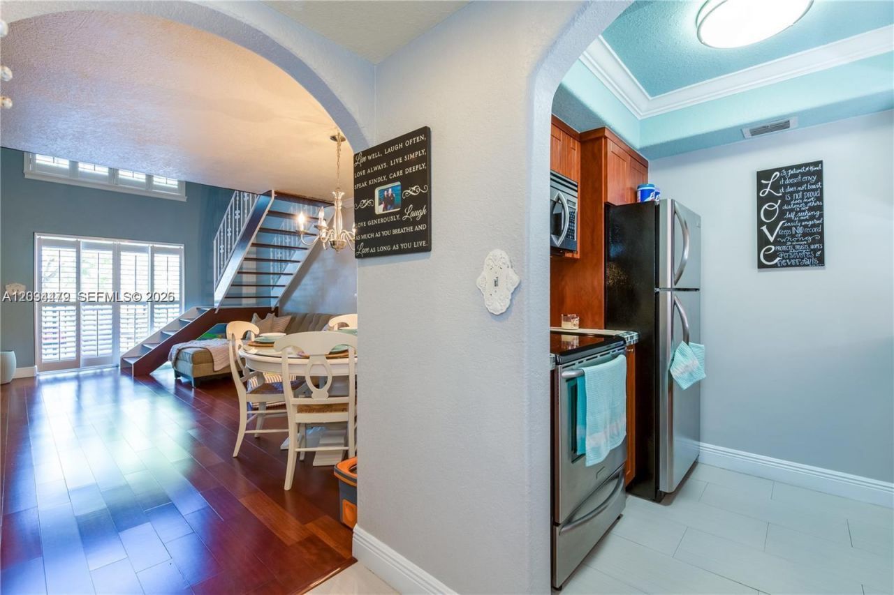 8500 SW 109th Ave, Unit 6-221, Miami, FL 33173 Photo