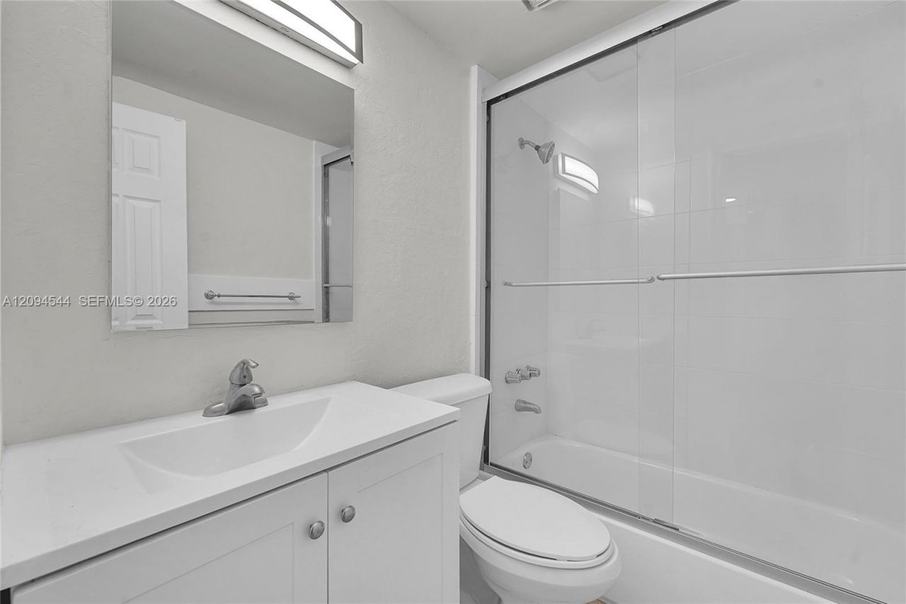 1027 Pennsylvania Ave, Unit 103, Miami Beach, FL 33139 Photo