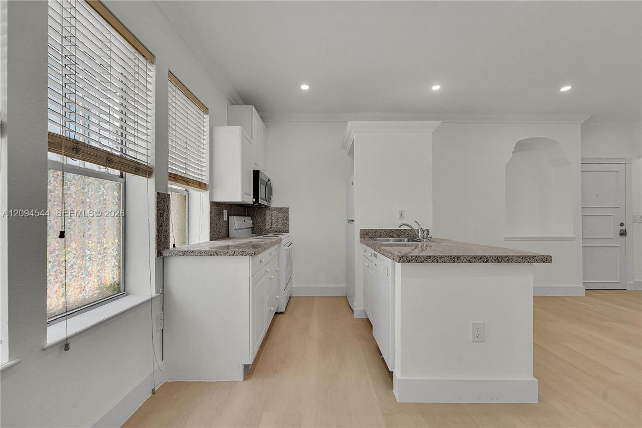 1027 Pennsylvania Ave, Unit 103, Miami Beach, FL 33139 Photo