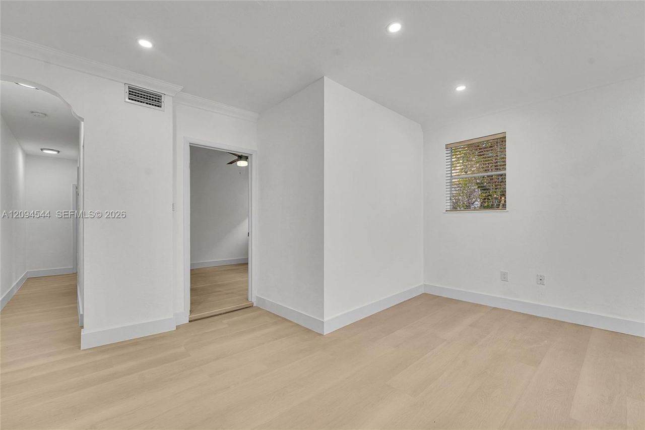 1027 Pennsylvania Ave, Unit 103, Miami Beach, FL 33139 Photo