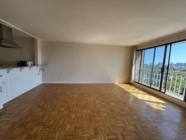 1105 Massachusetts Ave, Unit 12G, Cambridge, MA 02138