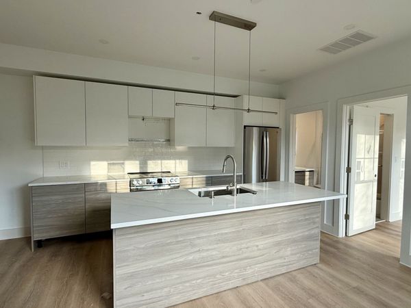 75 Floral Street, Unit 3, Newton, MA 02461