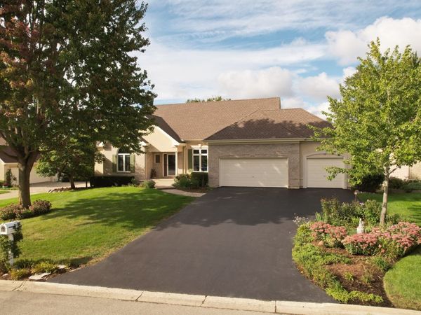 25022 W Palmer Court, Antioch, IL 60002